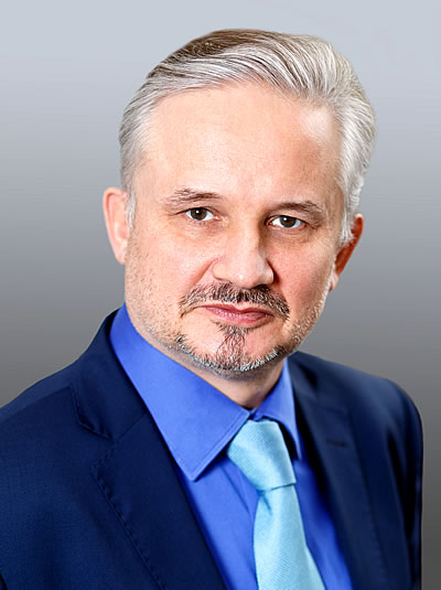 Дмитрий Извеков.