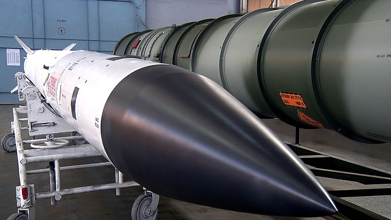 Цех&nbsp; сборки зенитных управляемых ракет на одном из предприятий Концерна ВКО &#171;Алмаз – Антей&#187;.