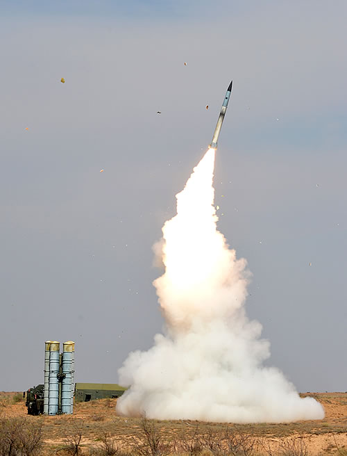 ЗРС С-400 – самая эффективная в мире система ПВО большой дальности.