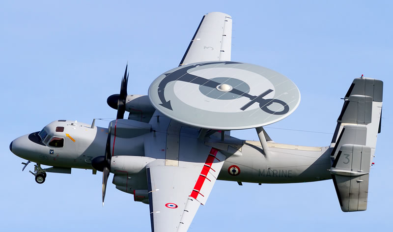 E-2C Hawkeye авиации ВМС Франции.