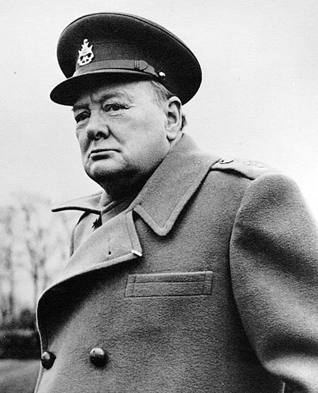 По мнению Уинстона Черчилля, Восточный фронт существовал с осени 1939 г., и именно он не позволил Гитлеру привлечь дополнительные силы для полного уничтожения союзнической группировки в районе Дюнкерка.