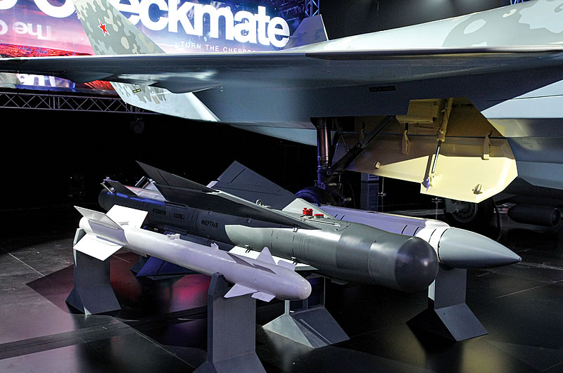 В состав вооружения самолета Checkmate включены только те авиационные средства поражения, которые уже отработаны на Су-57.