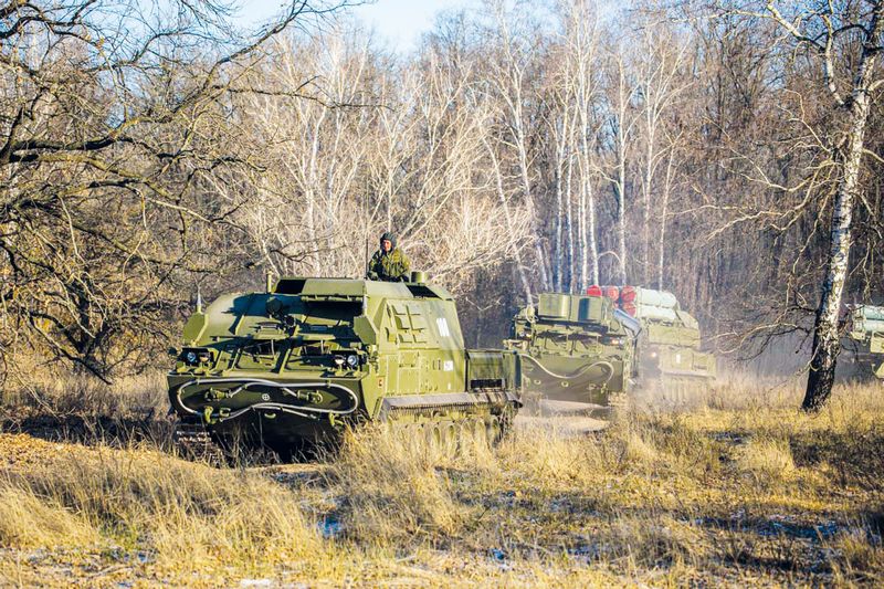 По оценке российских военных корреспондентов, работающих на харьковском направлении, эффективность российской системы ПВО весьма высока: уничтожается до 95% обнаруженных целей.