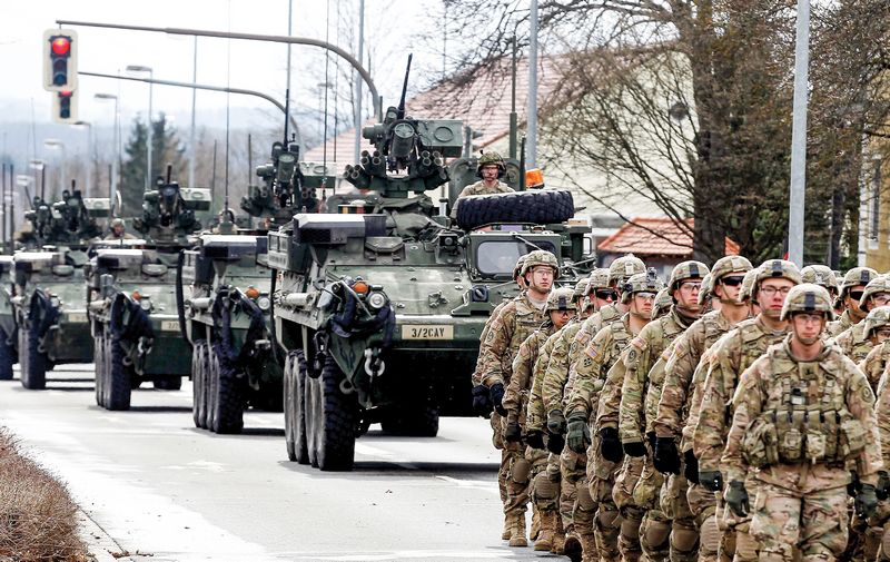 США развертывают дополнительные контингенты своих войск в странах Балтии для усиления военно-политического давления на Российскую Федерацию.