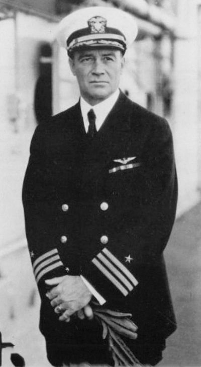 Кеннет Уайтинг – первый командир Langley и энтузиаст авианосного движения.