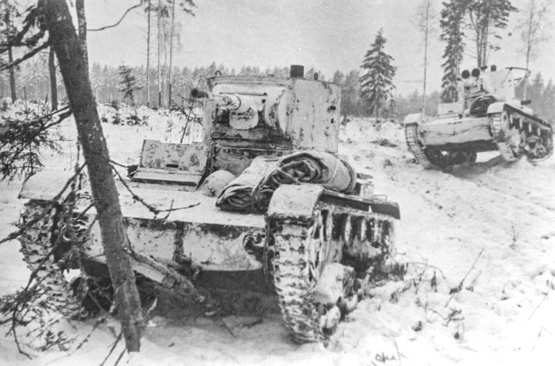 В ходе Зимней войны советским танкам пришлось действовать на&nbsp;труднопроходимой местности.