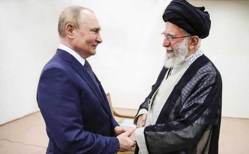 В ходе визита президента России Владимира Путин в Тегеран и его переговоров с высшим руководителем Ирана Али&nbsp;Хаменеи стороны достигли договоренностей по расширению сотрудничества между РФ и ИРИ.