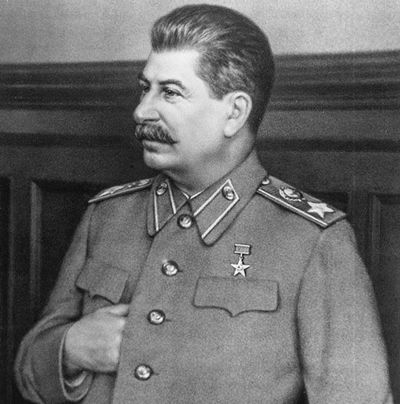 Верховный главнокомандующий И.В. Сталин.