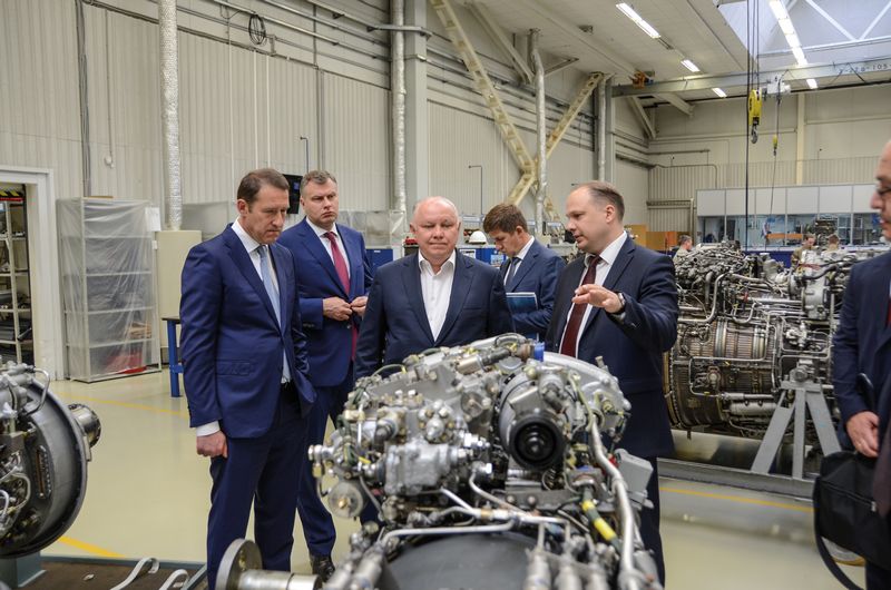 Разработанные Объединенной двигателестроительной корпорацией (ОДК, входит в Ростех) авиационные двигатели повысят спрос на российские самолеты и вертолеты на зарубежном рынке.