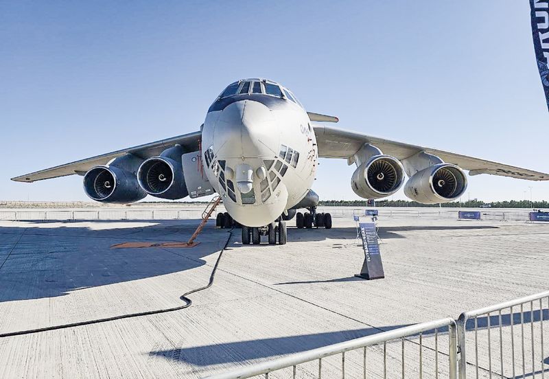 Модернизированный Ил-76 МД-90А(Э) – главная премьера российской экспозиции на авиасалоне в Дубае.