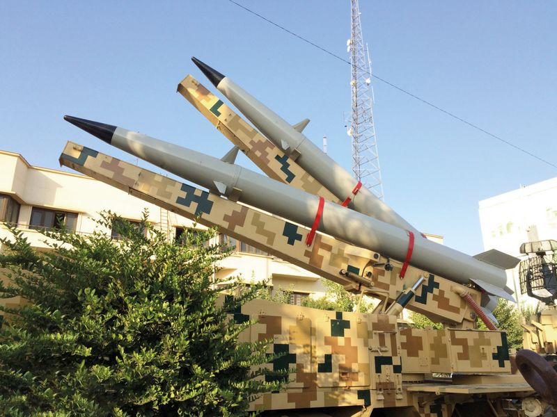 Оперативно-тактический ракетный комплекс &#171;Раад-500&#187;, представленный в 2020 г.