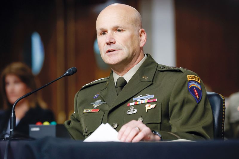 Верховный главнокомандующий ОВС НАТО в Европе генерал Кристофер Д. Каволи.