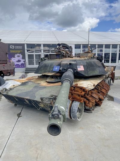       M1A1 Abrams.